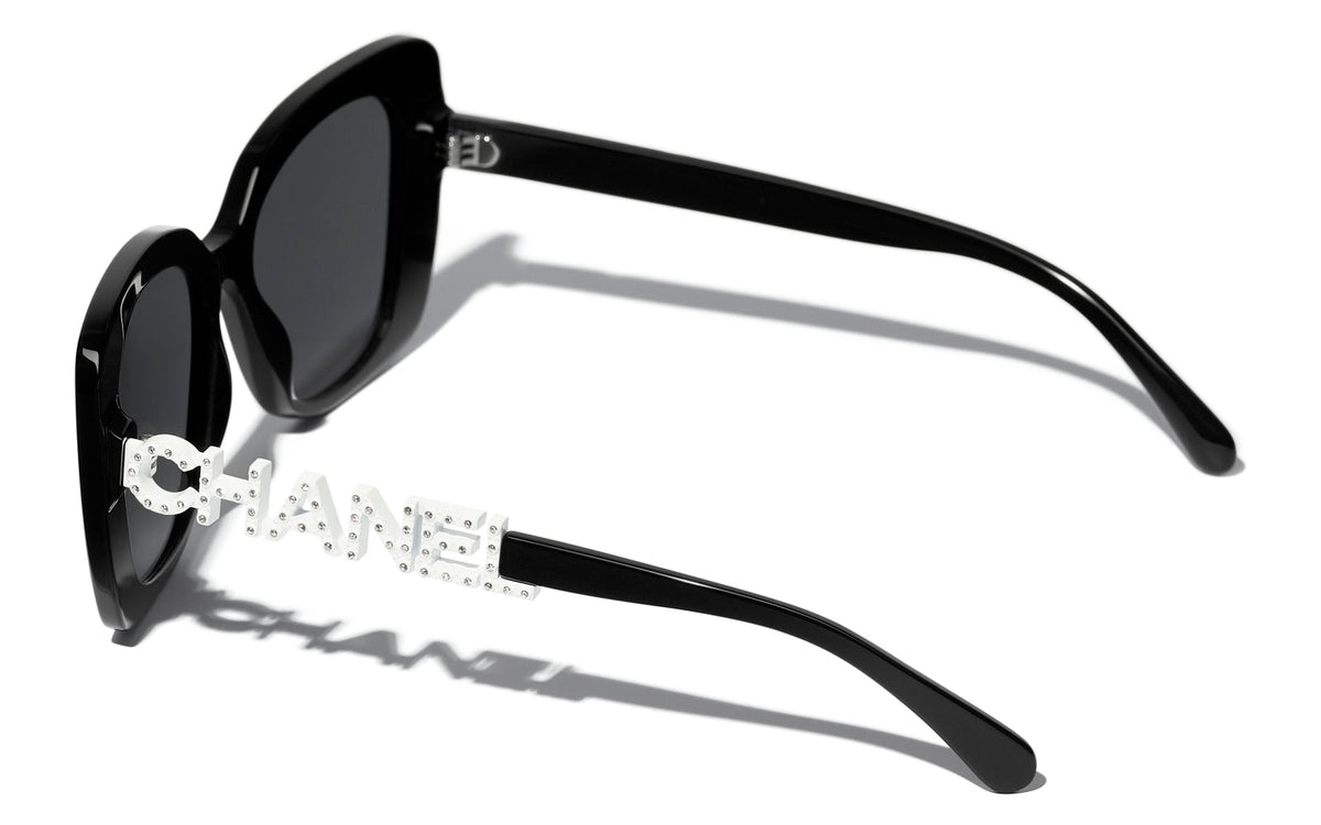 CHANEL 5422B Square
